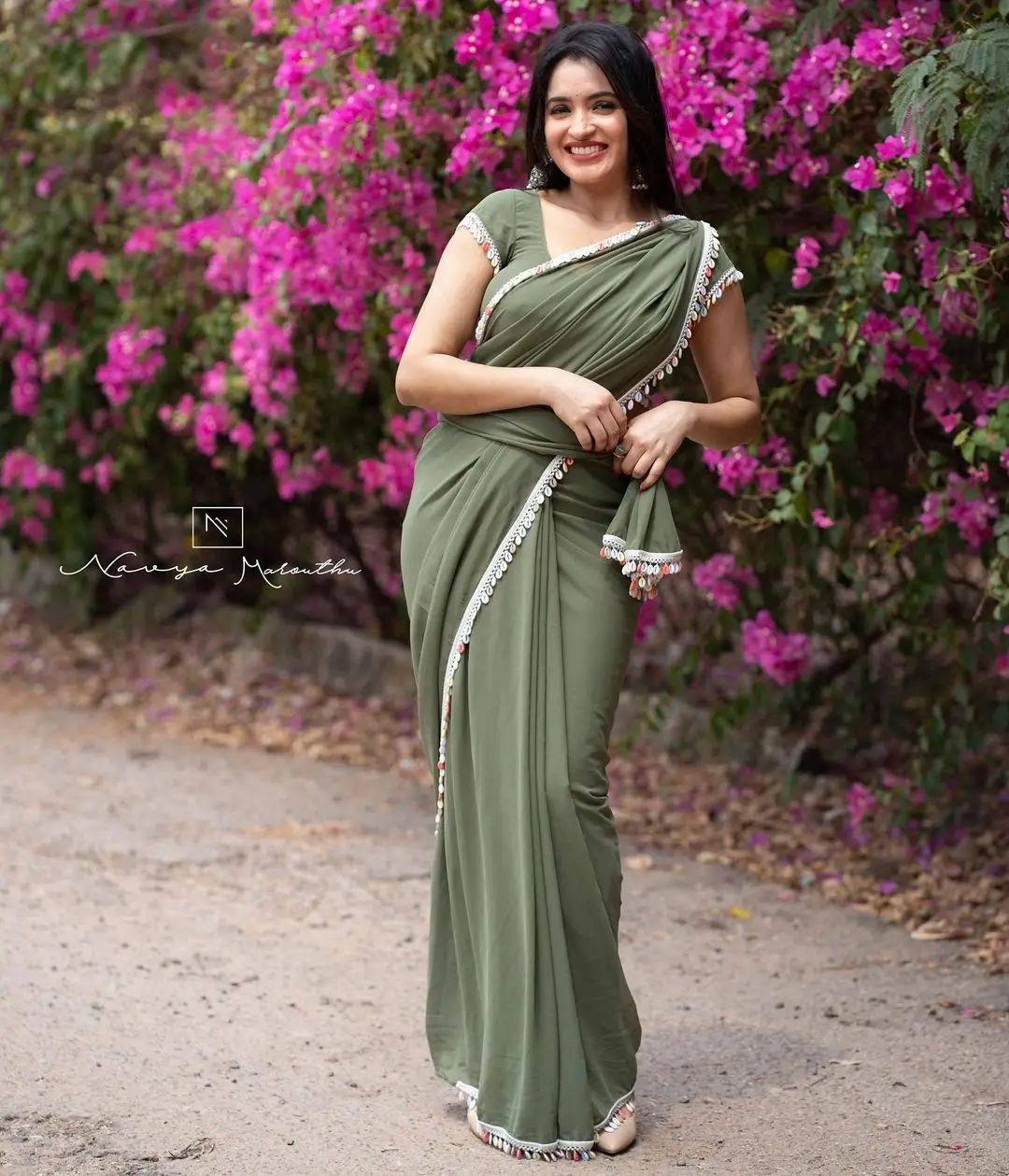 Rathika Rose Wearing Green Saree Sleeveless Blouse